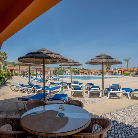 Beautiful On Boavista Golf - Daily Service & Access Vila Lagos