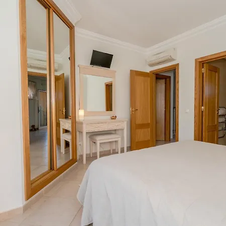Beautiful On Boavista Golf - Daily Service & Access Villa