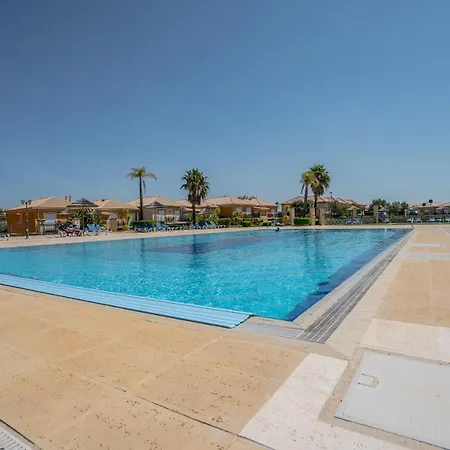 Beautiful On Boavista Golf - Daily Service & Access Villa