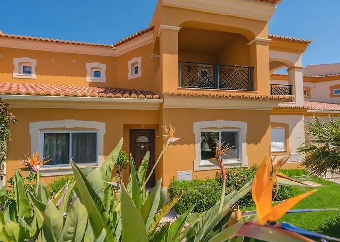 Beautiful On Boavista Golf - Daily Service & Access 빌라 라고스