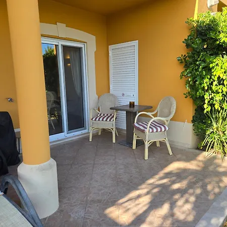Villa Beautiful On Boavista Golf - Daily Service & Access Lagos